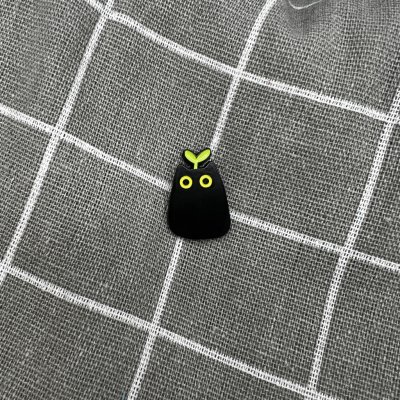 Pinarna Černá kočička se zelenou rostlinkou – Zboží Dáma