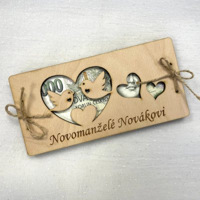 Dekorace z Česka Svatební dřevěné přání na bankovky - motiv 2 Nápis: Vlastní jména (do poznámky uvést) - PLATBA PŘEDEM! – Hledejceny.cz