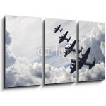 Obraz 3D třídílný - 90 x 50 cm - World War Two British vintage flight formation Druhá světová válka britská letová formace – Hledejceny.cz