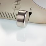 Magsy Neodymový magnet válec pr.10x5 N 80 °C, VMM5-N38 – Hledejceny.cz