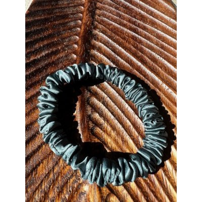 HEDVÁBNÝ SVĚT Různobarevné gumičky do vlasů 1 ks nová kolekce, WHITE ORCHID Nová generace gumiček: modré moře – Zboží Dáma