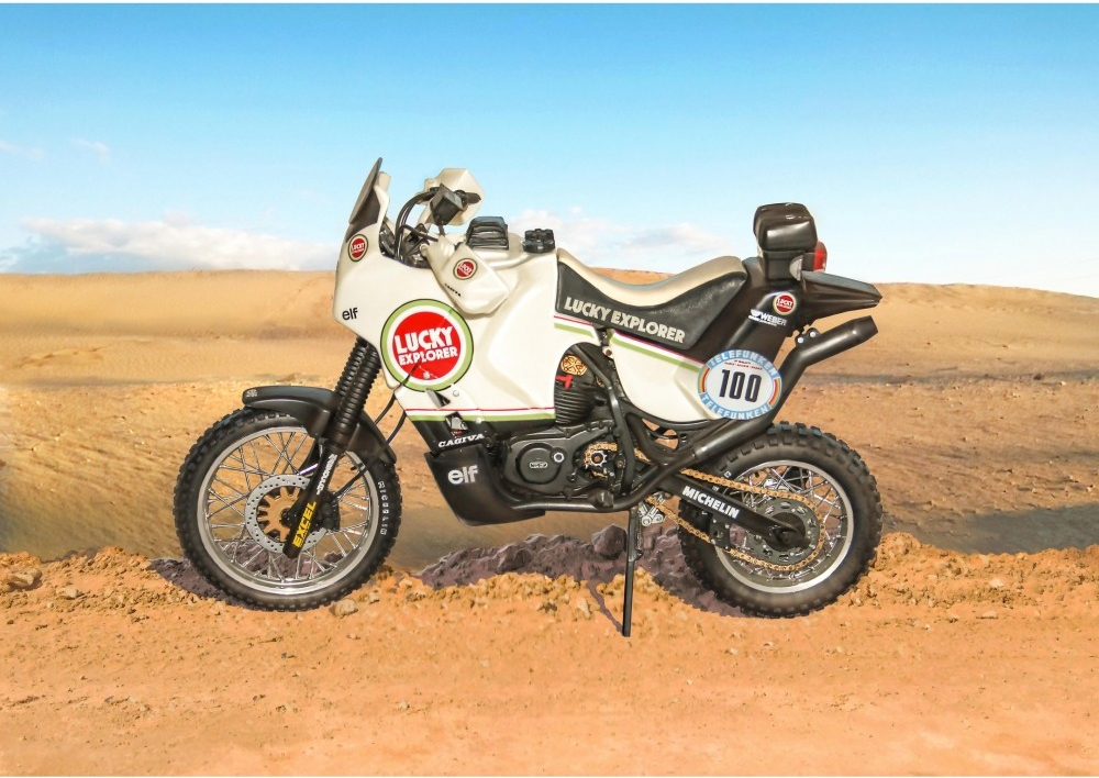 Italeri motorka 4642 Yamaha Tenere 660 cc Paris Dakar 1986 1:9