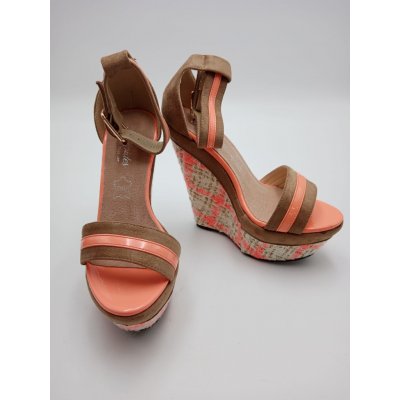 Intrépides shoes dámské trendy páskové sandály na klínku oranžové – Zboží Mobilmania