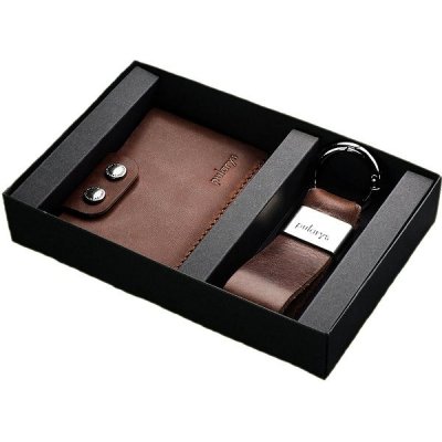 Pularys dárková sada pánská kožená peněženka Hobby a přívěsek na klíče hnědá – Sleviste.cz