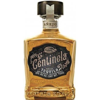 Centinela Anejo 40% 0,7 l (karton)