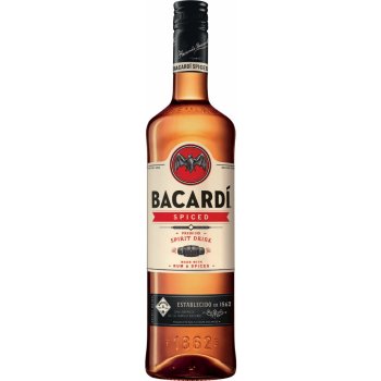 Bacardi Spiced 35% 1 l (holá láhev)