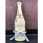Dřevěná obálka na peníze – Svatební láhev Velikost: 22 x 6cm – Sleviste.cz