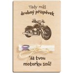 Dřevěná dárková karta na peníze - Na motorku snů – Zboží Dáma