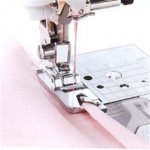 F 002 Obrubovací patka - úzká (7 mm) - Brother – Zboží Mobilmania