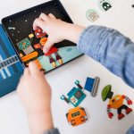 Petit Collage Petitcollage Magnetická hra Roboti poškozená kovová krabička – Hledejceny.cz