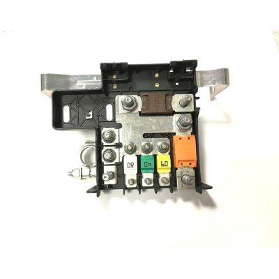 Svorka na autobaterii plus (+) Iveco Daily 2012-2014 s pojistkami 5801423536 – Sleviste.cz