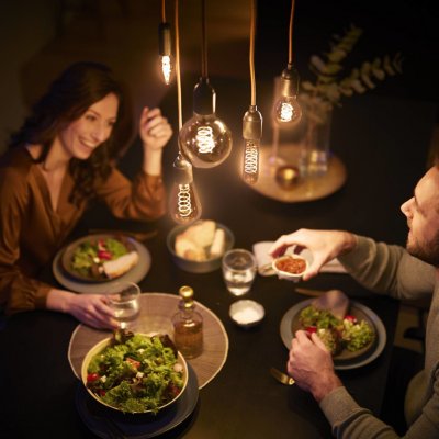 Philips E27 LED žárovka A60 3,1W 1 800K zlatá 872016919143300 – Zboží Živě