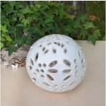 Keramická koule na svíčku s motýlkem 15 cm Motiv: Bílá – Hledejceny.cz