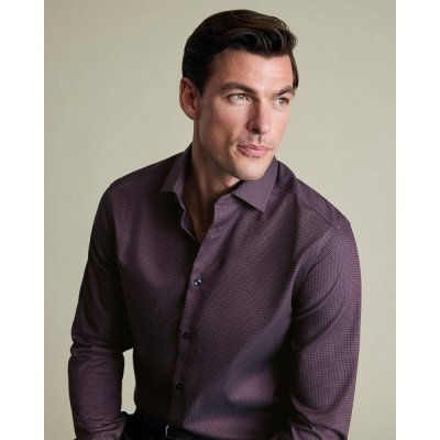 Charles Tyrwhitt Non-Iron Stretch Texture košile s jemnou texturou klasické knoflíky slim fit burgundy red – Sleviste.cz