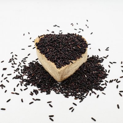 Fitboy Rýže černá střednězrnná 0,5 kg – Hledejceny.cz