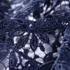 Efektní hrubá krajka květinový vzor tmavě modrá