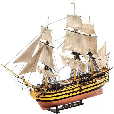 Revell Gift Set ship 05767 Battle of Trafalgar 1:225