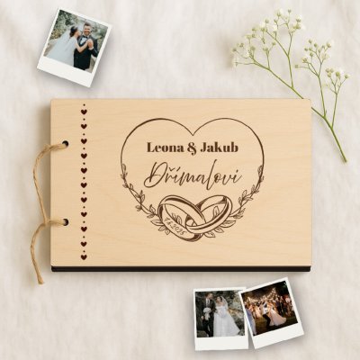 Dřevěné svatební fotoalbum srdce – personalizované jména a datum Počet listů papíru: 40 listů papíru – Zboží Živě