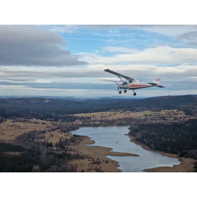 Vyhlídkový let ve sportovním letounu s možností pilotáže – Hledejceny.cz