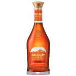 Brandy Ararat Apricot 30% 0,7 l (karton) – Zboží Dáma