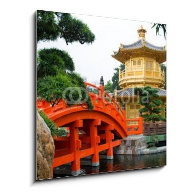 Skleněný obraz 1D - 50 x 50 cm - The Golden pavilion and red bridge in Nan Lian Garden, Hong Kong Zlatý pavilon a červený most v Nan Lian Garden, Hong Kong – Hledejceny.cz