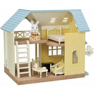 Sylvanian Families Casuta set, 1 figurina iepuras si accesorii, Modrábell Cottage Gift Set/Sylvanian Families – Zbozi.Blesk.cz