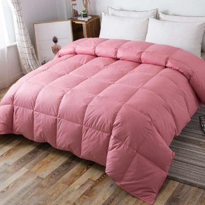 Polštáře a peřiny.cz Péřová přikrývka Comfort Růžová 140x200 – Sleviste.cz