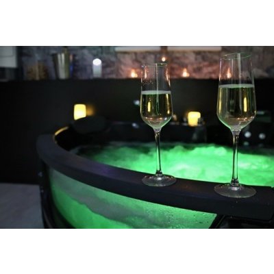 Pobyt v moderním wellness apartmánu Apawell na pomezí Bílých Karpat a Vizovické vrchoviny – Hledejceny.cz