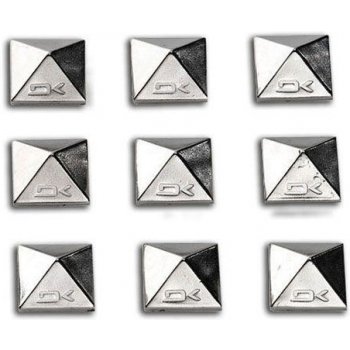 Dakine Pyramid Studs