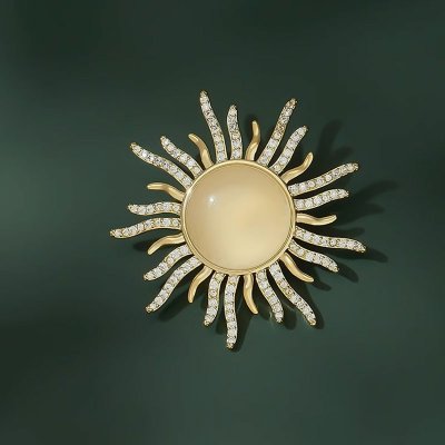 Éternelle Brož se zirkony a s opálem Solana symbol slunce B7290-B682123051449 Zlatá – Zboží Mobilmania