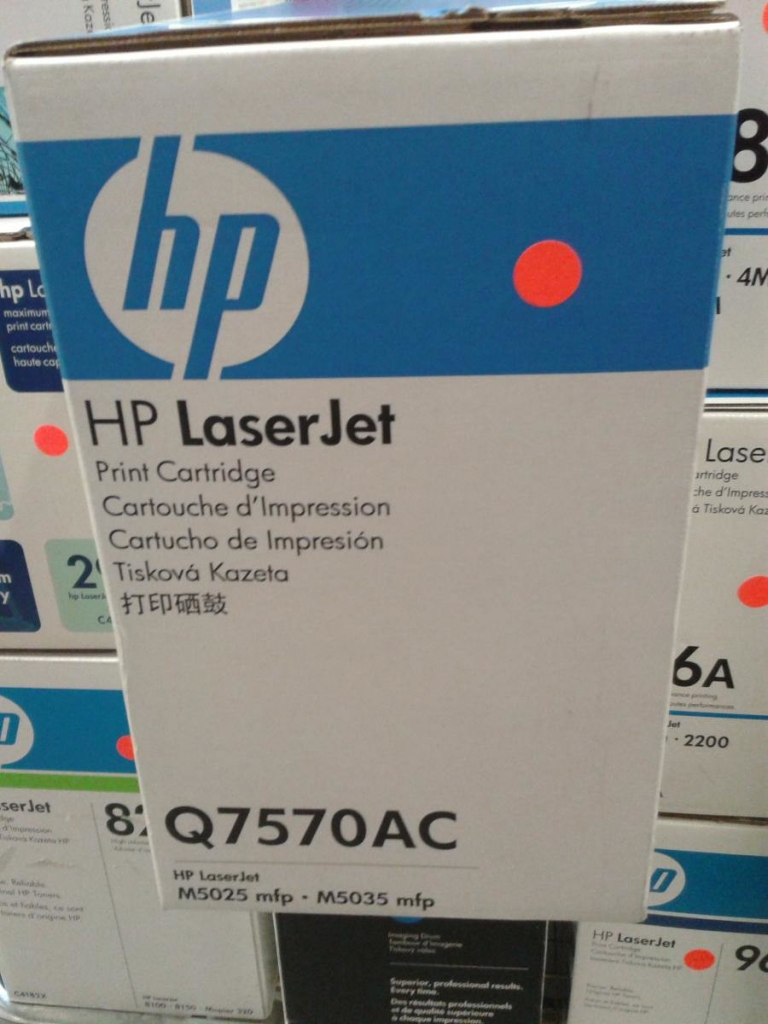 HP Q7570AC - originální