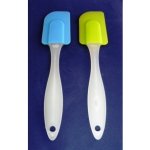 KUCHYŇSKÁ SILIKONOVÁ STĚRKA NA TĚSTO – Zboží Dáma