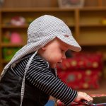 Bavlněná kšiltovka s plachtičkou a vzadu s gumou červená – Hledejceny.cz