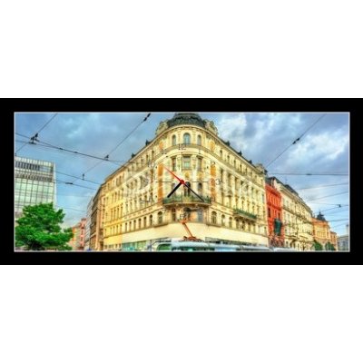 Obraz s hodinami 1D panorama - 120 x 50 cm - City tram in the old town of Brno, Czech Republic Městská tramvaj ve starém městě Brně, Česká republika – Zboží Mobilmania