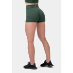 Nebbia Classic Hero šortky s vysokým pasem 582 dark green – Sleviste.cz