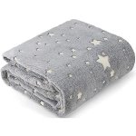 Verk Svíticí deka Soft Dreams Stars šedá 150x180 – Sleviste.cz