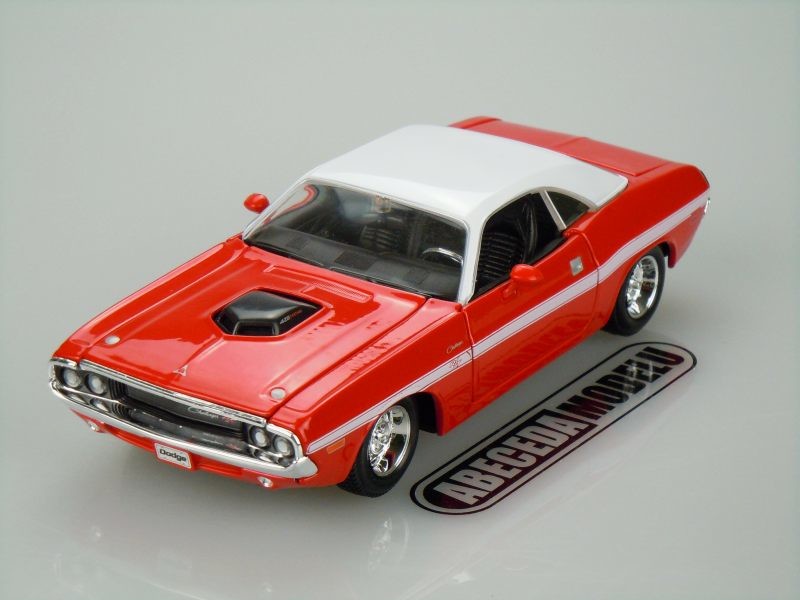 Maisto Dodge Challenger R/T Coupe 1970 1:24