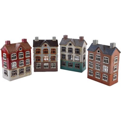 Ego Dekor Keramický domeček na čajovou svíčku NANNA, svícen DOMEČEK NA NÁMĚSTÍ, barva: červená/šedá/hnědá/bílá/hnědá, výška: 24cm|MyScandi - červená – Hledejceny.cz