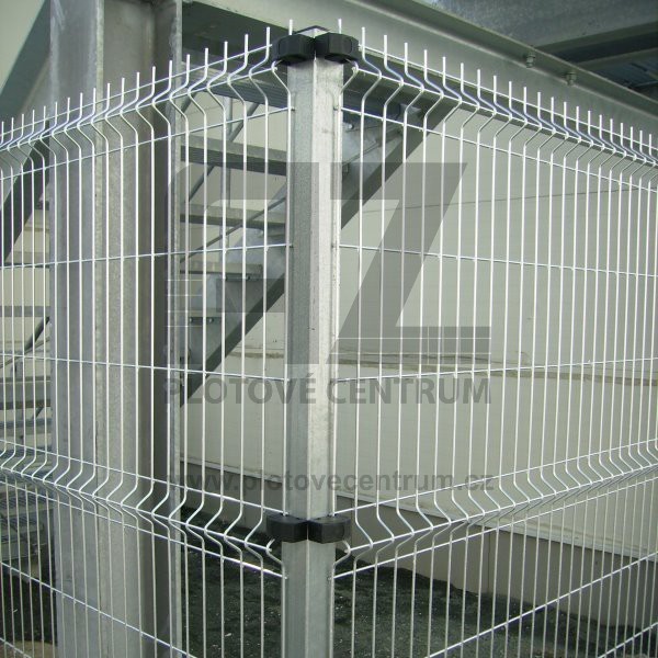 Svařovaný plotový panel BRAVO 3D pozinkovaný 1230 mm s vodorovným prolisem | oko 50 × 200 mm | drát 5,0 mm