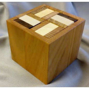 Cube AC dřevěný hlavolam