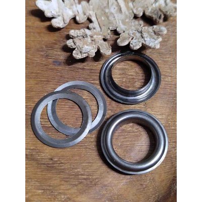 Průchodky s podložkou vnitřní Ø14 mm / vnější Ø22 mm balení 2 kusy, barva nikl černý – Zboží Dáma