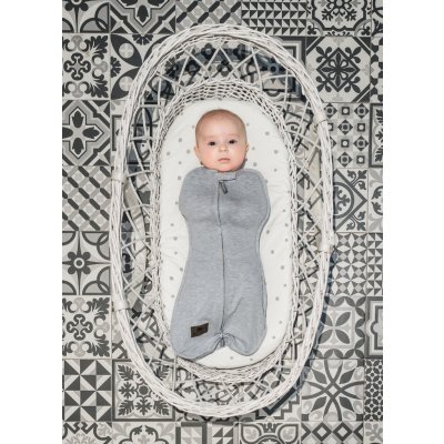 Sleepee Zavinovačka First Step Swaddle s čepičkou Eukalyptus – Zboží Dáma