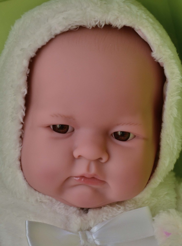 Berenguer Realistické miminko holčička Lily v huňaté kapuce