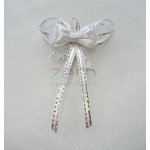 Vonička (vývazek) svatební - bílo-stříbrná s bílou mašličkou I – Sleviste.cz