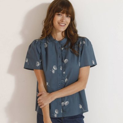 Halenka s krátkými rukávy volánkem a potiskem modrošedá – Zbozi.Blesk.cz