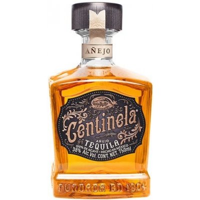 Centinela ANEJO Tequila 38% 0,7 l (holá láhev)
