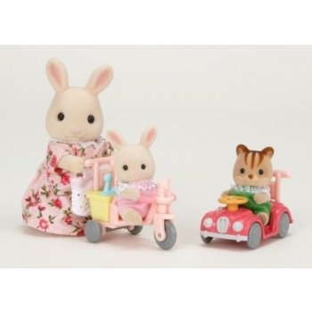 Sylvanian Families Baby auto a mládata