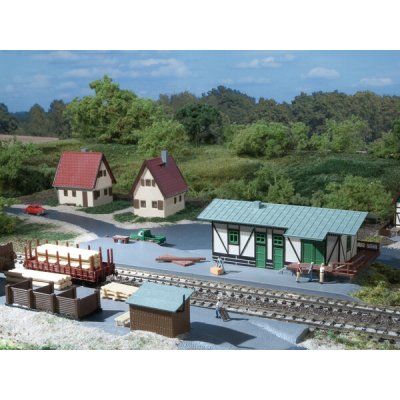 Auhagen Sklad s nakládací rampou N 14451 – Zboží Dáma