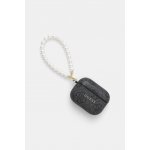 Guess PU 4G Classic Logo Pearl Strap Pouzdro pro AirPods Pro 3 Black GUAP3P4E4PSK – Hledejceny.cz