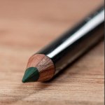 Benecos tužka na oči zelená 1,13 g – Sleviste.cz